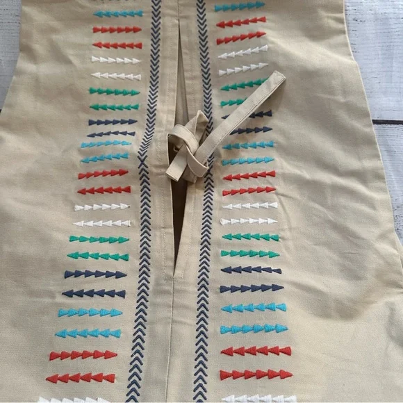 Land of Nod arrow embroidered diaper holder stacker - Picture 10 of 11